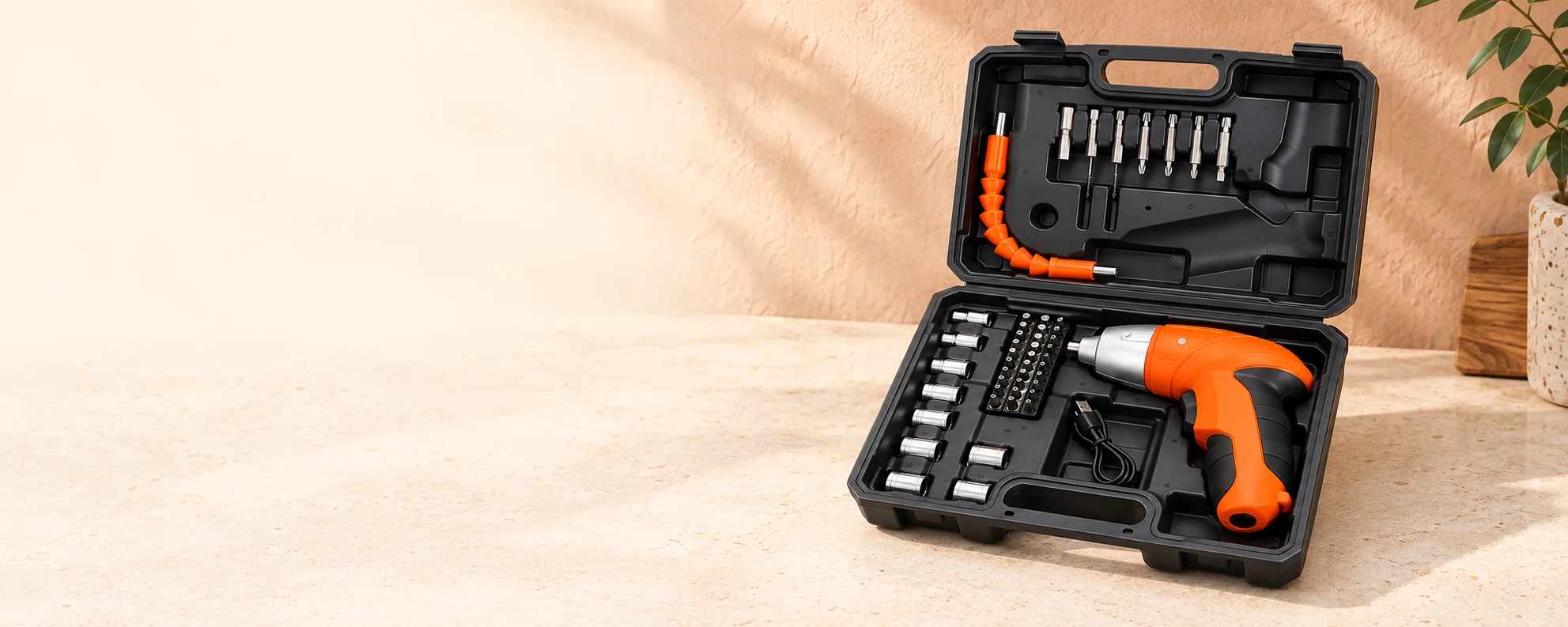 Cordless electric screwdriver and included tool kit